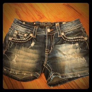 Miss Me Distressed Jean Shorts Size 28